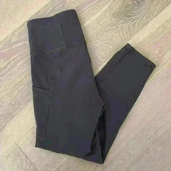 Mono B High Waisted Cropped Leggings - Picture 4 of 6